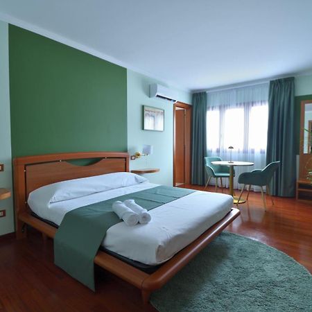 Bed and Breakfast Le Cinema Formia Zewnętrze zdjęcie