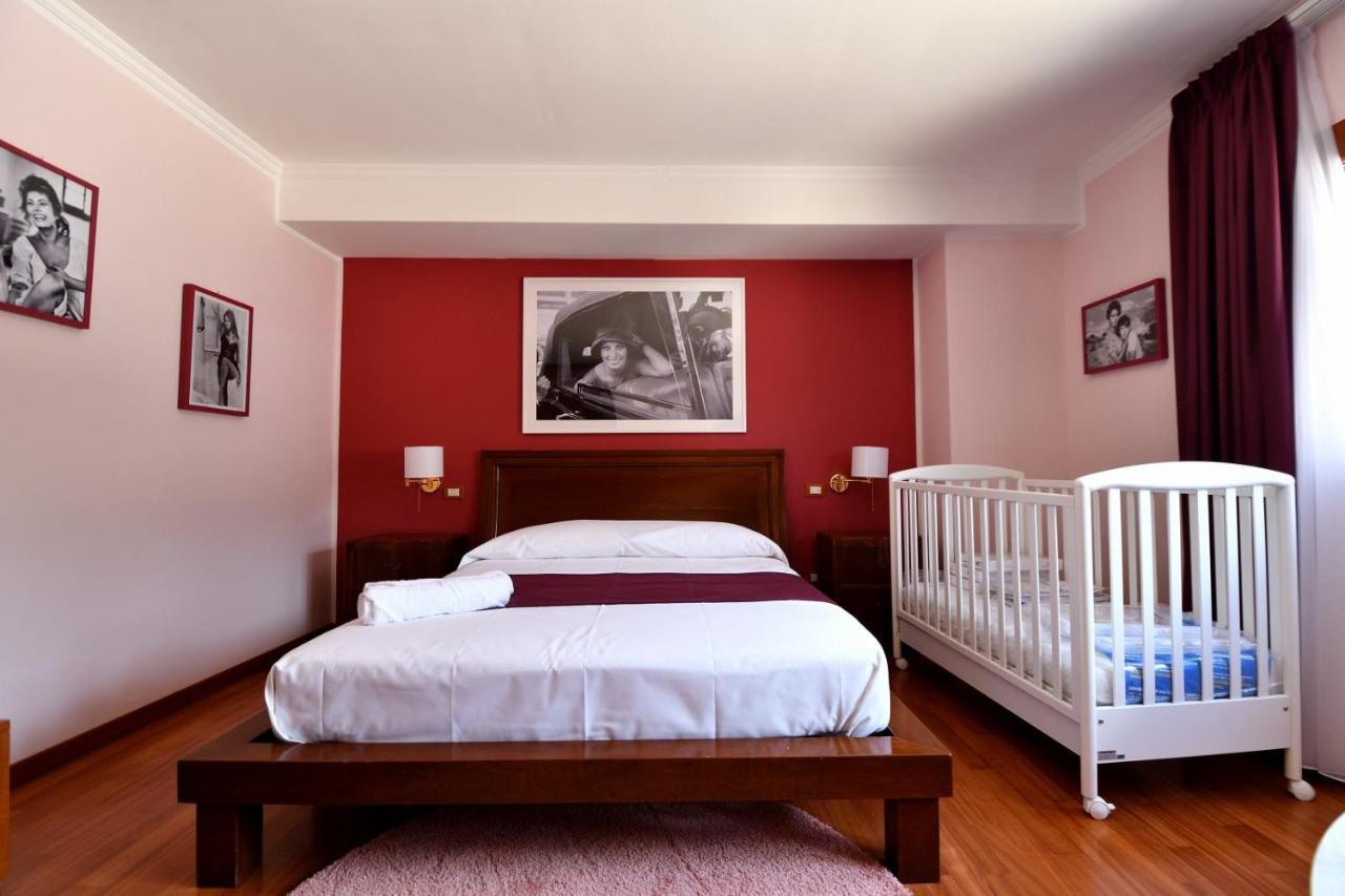 Bed and Breakfast Le Cinema Formia Zewnętrze zdjęcie
