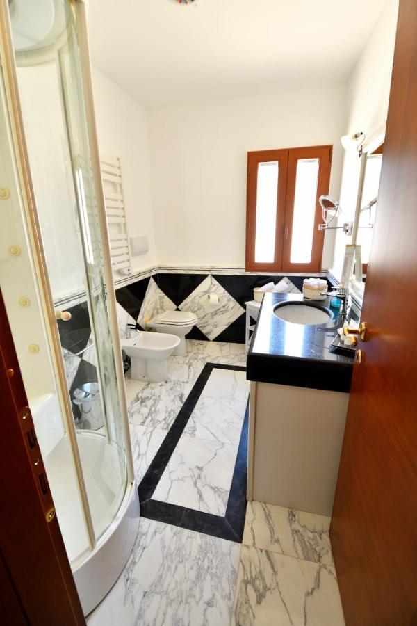 Bed and Breakfast Le Cinema Formia Zewnętrze zdjęcie